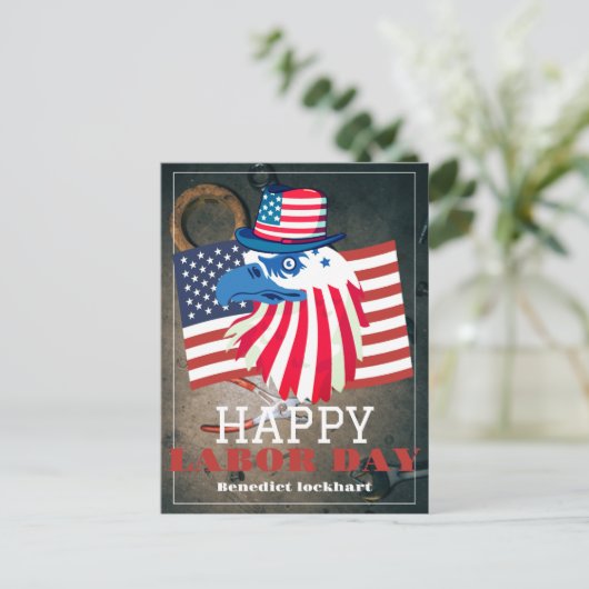 Carte Postale Simple Elegant Labor Day avec drapeau américain (Debout devant)