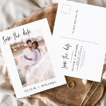 Carte Postale Simple modifiable Enregistrer la date Photo Minima<br><div class="desc">Mariage Sauvegardez les Cartes de Date qui ont une photo sur le devant et le dos. Les cartes Save the Date contiennent une typographie de script moderne,  lettrée à la main,  qui sont élégantes,  simples et modernes à utiliser après que vous minimaliste simple célébration de mariage.</div>
