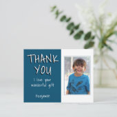 Carte Postale Simple Photo de garçon bleu Merci pour ton anniver (Debout devant)