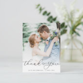 Carte Postale simple typographie coeur photo mariage merci (Debout devant)