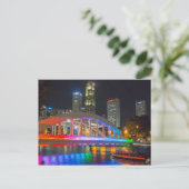 Carte Postale Singapour la nuit (Debout devant)