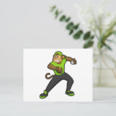 Carte Postale Singe au baseball avec une batte de baseball (Debout devant)