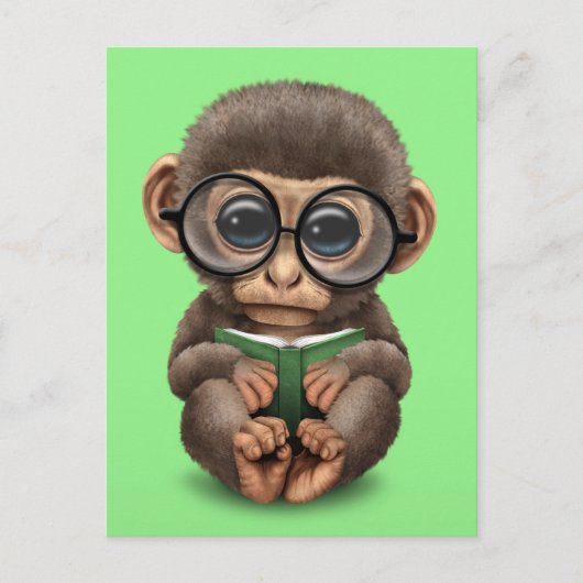 Carte Postale Singe Bébé mignon Lire un livre sur le vert (Devant)
