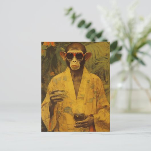 Carte Postale Singe drôle dans une robe jaune (Debout devant)