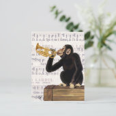Carte Postale Singe Jouant à la trompette (Debout devant)