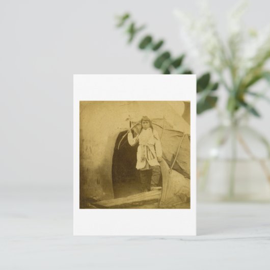 Carte Postale Sioux Hunter avec Bow par Tee Pee (Debout devant)