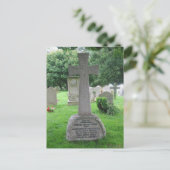 Carte Postale Sir Arthur Conan Doyle's tombstone (Debout devant)