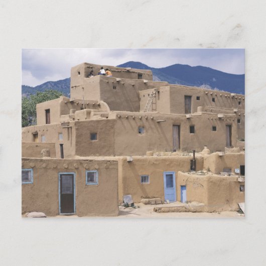 Carte Postale Situé dans la vallée d'un petit affluent de (Devant)