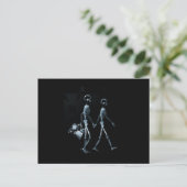 Carte Postale Skeletons de vision à rayons X en couple - bleu (Debout devant)
