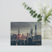 Carte Postale Skyline de nuit de Shanghai (Debout devant)