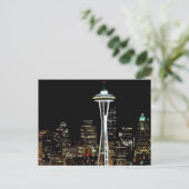 Carte Postale Skyline Seattle la nuit, avec Space Needle. (Debout devant)