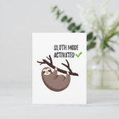 Carte Postale Sloth dit : | Mode Sloth activé (Debout devant)