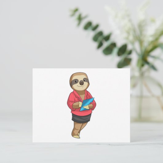 Carte Postale Sloth en tant que secrétaire avec Bloc-notes (Debout devant)