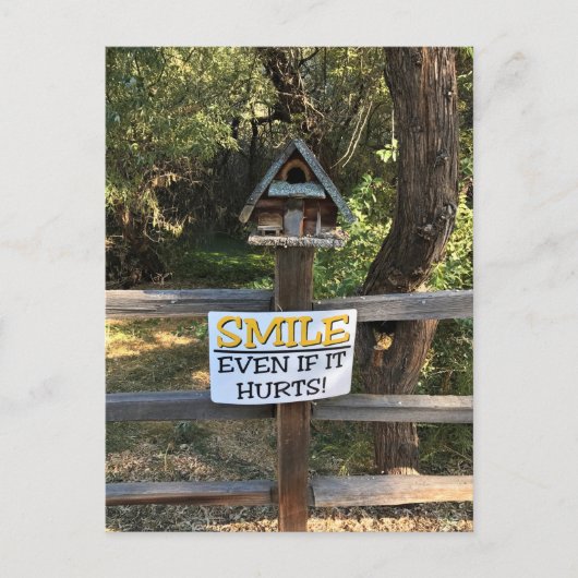 Carte Postale Smile Even if it hurts, Funny Sign (Devant)