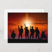 Carte Postale Soldats au coucher du soleil (Devant / Derrière)