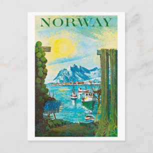 Carte Postale Soleil de Norvège, bateaux sur la côte, montagnes,
