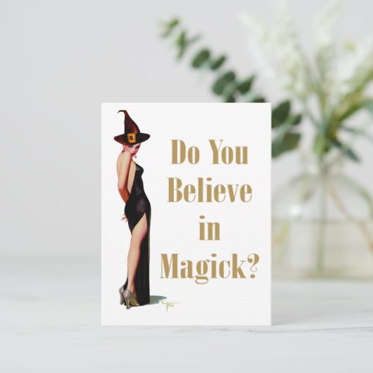 Carte Postale Sorcière (Debout devant)