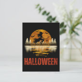 CARTE POSTALE SORCIÈRE DE NUIT D'HALLOWEEN (Debout devant)