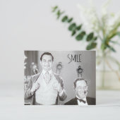 Carte Postale Sourire (Debout devant)