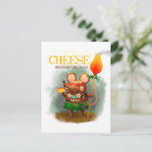 Carte Postale Souris grotte et fromage (Debout devant)