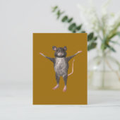 Carte Postale Souris maison conviviale (Debout devant)