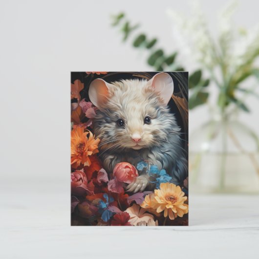 Carte Postale Souris mignonne dans les fleurs (Debout devant)