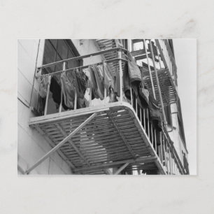 Carte Postale Sous-vêtements pour Humour sec Photo noir et blanc