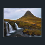 Carte postale souvenir Iconic Kirkjufell Islande<br><div class="desc">Iconique Kirkjufell montagne et cascades Islande carte postale souvenir</div>