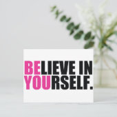 CARTE POSTALE SOYEZ VOUS (Debout devant)