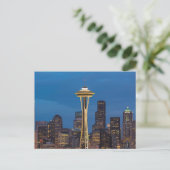 Carte Postale Space Needle et le centre de Seattle (Debout devant)