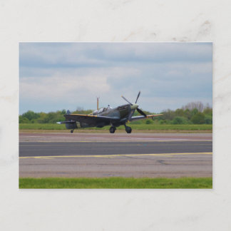 Carte Postale Spitfire sur la piste