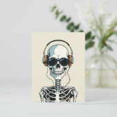 Carte Postale Squelette avec casque (Debout devant)