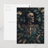 Carte Postale Squelette dans les feuilles vertes (Devant / Derrière)