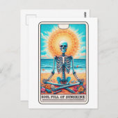Carte Postale Squelette drôle plein de soleil méditation Tarot (Devant / Derrière)