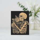 Carte Postale Squelette qui étreint un chat – Cadeau mignon pour (Debout devant)