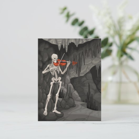 Carte Postale squelette violon (Debout devant)