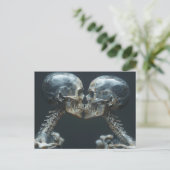 Carte Postale Squelettes s'embrassant (Debout devant)