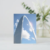 Carte postale St. Louis Arch (Debout devant)