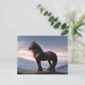 Carte Postale Stallion noir Cheval sauvage Montagne Haut (Debout devant)