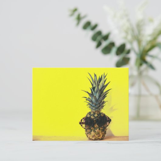 Carte postale standard (Debout devant)