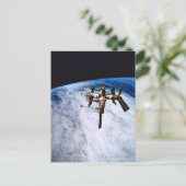 Carte Postale Station spatiale en Orbit 11 (Debout devant)