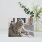Carte Postale Statue classique du lion romain (Debout devant)