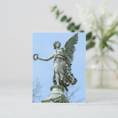 Carte Postale Statue d'Ange dans le jardin du Palais de Charlott (Debout devant)