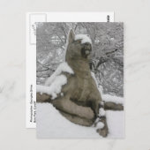 Carte Postale statue de chien dans la neige (Devant / Derrière)