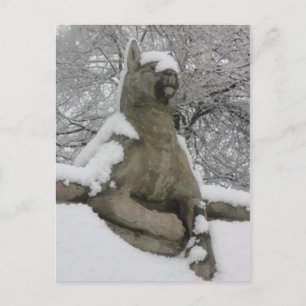 Carte Postale statue de chien dans la neige