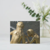Carte Postale Statue de la fontaine (Debout devant)