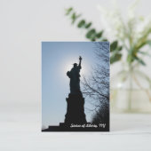 Carte postale Statue de la Liberté (Debout devant)