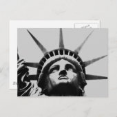 Carte postale Statue de Liberty en niveaux de gris (Devant / Derrière)