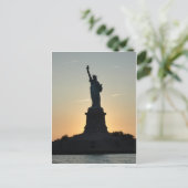 Carte Postale Statue de profil de liberté - ReasonerStore (Debout devant)