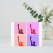 Carte Postale Statue de style pop art de la liberté (Debout devant)